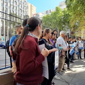 «Lxs 30.000 presentes para la democracia por la que luchamos» lema bajo el cual se convoca a movilizar el 24 de Marzo